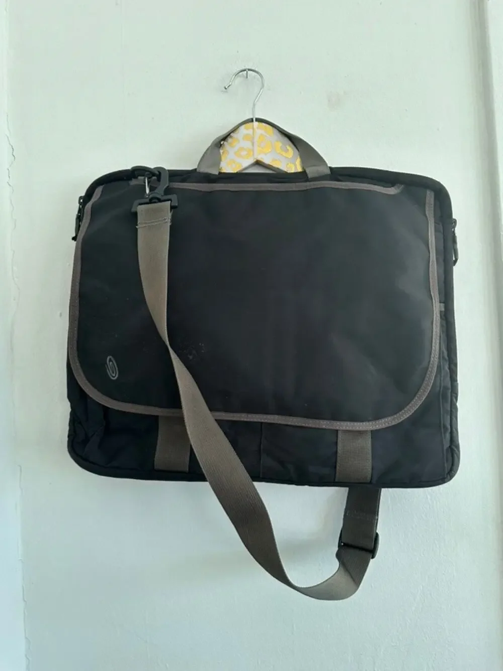 Timbuk2 Black Padded Adjustable Strap Laptop Bag